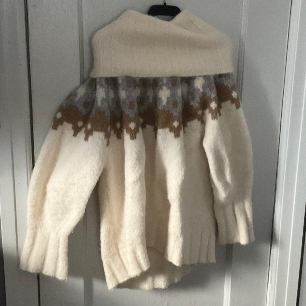 Banana Republic Cream and Brown Cowl Neck Sweater